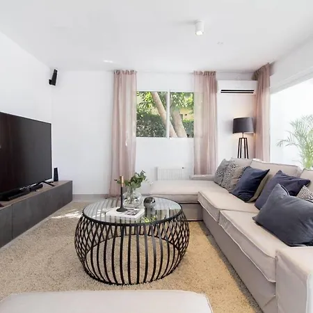 Luxury Heated Pool Jacuzzi Cinema Bbq Sunset Villa Marbella